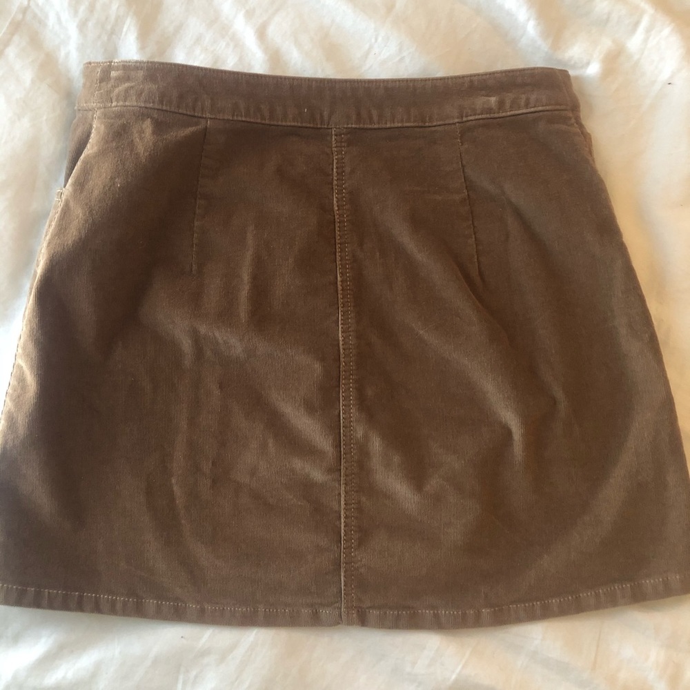 Express Skirt - Picture 2 of 5
